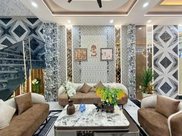 Bán nhà tại P3 Q. Phú Nhuận sổ riêng chỉ 2T760TR DT80m2 vô ở liền tay