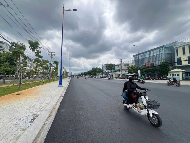 BDS  HVL  SIÊU PHẨM MẶT TIỀN NGUYỄN HOÀNG QUẬN 2 - NGANG 14M - SẴN DÒNG TIỀN ĐẦU TƯ