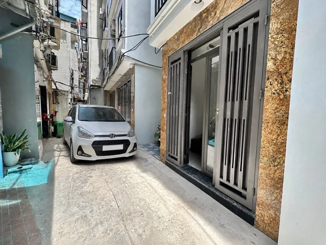 NHÀ 6 TẦNG MẶT NGÕ Ô TÔ , CẦU DIỄN , Văn tiến dũng , thang máy xịn xò , gần mặt phố