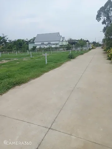Còn đúng 1 lô đất duy nhất mặt tiền đường bê tông 225m2 có 100m2 thổ cư vị trí đẹp, dân cư đông đúc hiện hữu ở xã An Thái Phú Giáo Bình Dương cũ