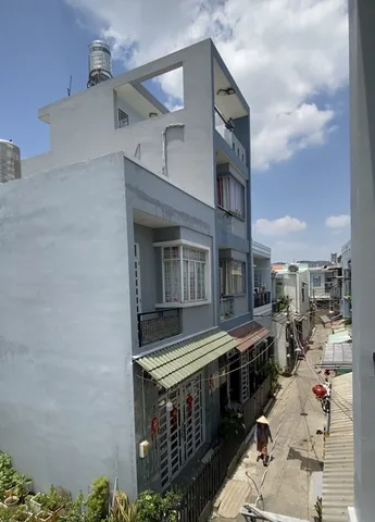 Thổ cư hẻm 4m cạnh UBND Phú Thuận; ngang 4,6m cách Phú Mỹ Hưng 600m; khu đồng bộ không quy hoạch