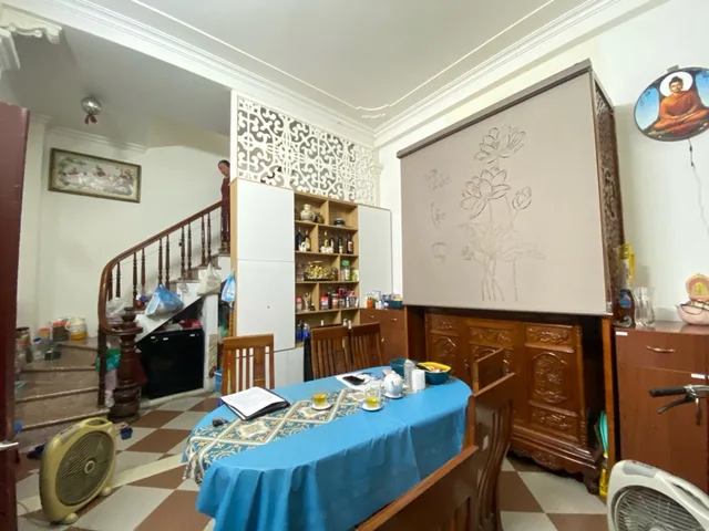 Bán nhà Vũ Trọng Phụng, Thanh Xuân – Giá 8 tỷ – DT 30m² x 4 tầng – MT 5.8m – Lô góc 2 thoáng, Trung tâm Thanh Xuân, Gần nhiều trường đại học
