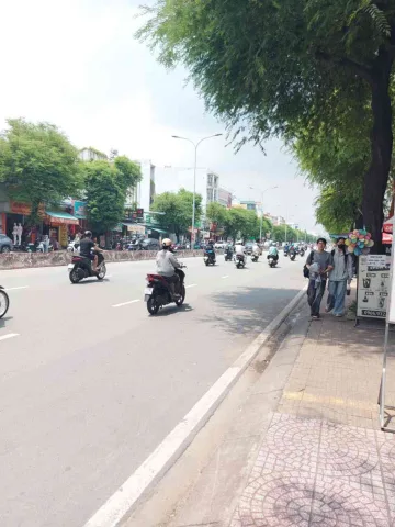 Bán nhà 5 Tầng Đường Lê Trọng Tấn Tân Phú