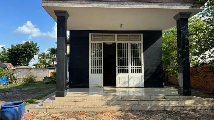 CHÍNH CHỦ CẦN BÁN GẤP LÔ ĐẤT 940M2, TẶNG NHÀ 1 TRỆT 2PN, SẴN SỔ TẠI MẶT TIỀN TỈNH LỘ 7, CỦ CHI