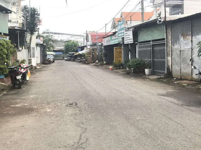 Đường nhựa 8m trung tâm long khánh
Kinh doanh buôn bán quá tốt