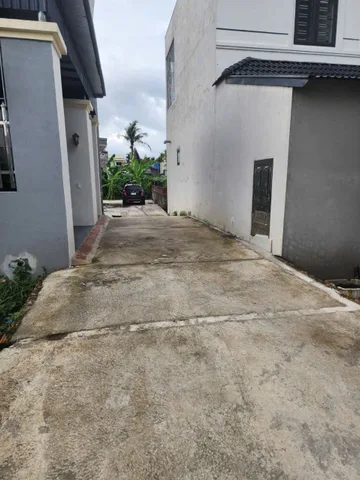 Bán 63 m Hoa Động, ngõ ô tô 7 chỗ đỗ cửa . Cách 203; 70m. L/h :076.231.9990 e Thúy