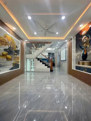Nhà Diện Tích 50m 1 lầu xe hơi Q12 
Ngay võ trần Toản