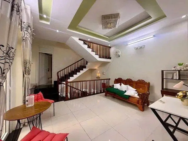 CHO THUÊ NHÀ 3 TẦNG GÓC 2MT DƯƠNG ĐÌNH NGHỆ