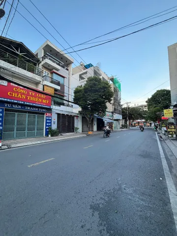 MTKD NGUYỄN CHÍ THANH – GẦN NGÔ GIA TỰ – 5 TẦNG – NGANG 8.3M – CHỈ 63 TỶ