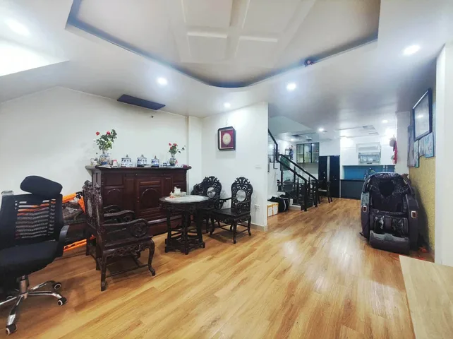 Cho thuê nhà THUỴ KHUÊ, Tây Hồ. 18 triệu/tháng. Cho thuê: Hộ gia đình, Văn Phòng, Công Ty, KD Onl, Nhóm bạn đi làm.