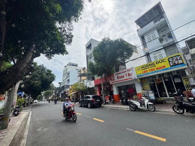Bán Nhà 353m2 giá 58 tỷ tại đường Hàn Thuyên Phường Bình Thọ Quận Thủ Đức TP. Hồ Chí Minh