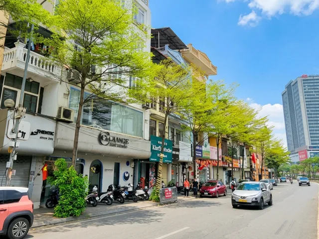 NHÀ MẶT PHỐ TÂY SƠN, ĐỐNG ĐA, DT 69M² x4T, MT 5M _ 26 TỶ, 2 MẶT THOÁNG, VỈA HÈ RỘNG KD ĐỈNH