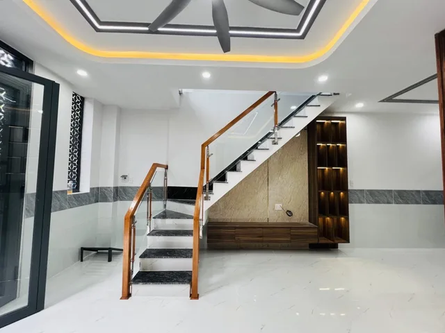 BÁN NHÀ NGUYỄN ĐỨC THIỆU _ 40M2 _ HẺM THÔNG THOÁNG _ PHÙ HỢP KHÁCH HÀNG TÀI CHÍNH THẤP. NGAY KCN SÓNG THẦN