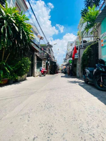 BÁN NHÀ CẤP 4 DƯƠNG BÁ TRẠC - QUẬN 8 - CHƯA QUA ĐẦU TƯ - NHÀ CÁCH 20M RA MẶT TIỀN ĐƯỜNG CHÍNH - DT 115M2 - CHỈ 12,5 TỶ.
