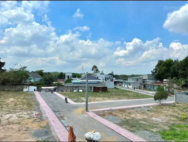 💥Hàng nóng. Đất nền ngay mặt đường Hương Lộ 15. Giá Đầu Tư F0