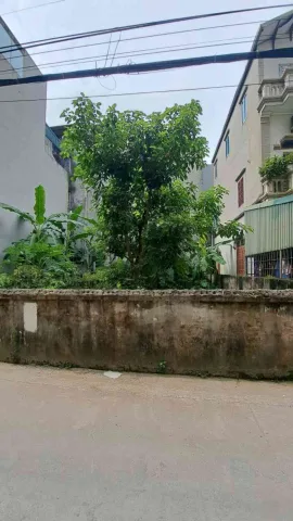 Mảnh đất hiếm Nguyễn Văn Linh - ngõ Ô tô - vài bước chân ra ô tô tránh- 65m² - Chỉ 9.8 tỷ