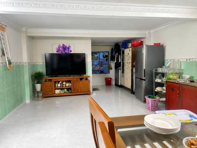 BÁN NHÀ 90m2 , 2 TẦNG , GẦN AEON TÂN PHÚ .