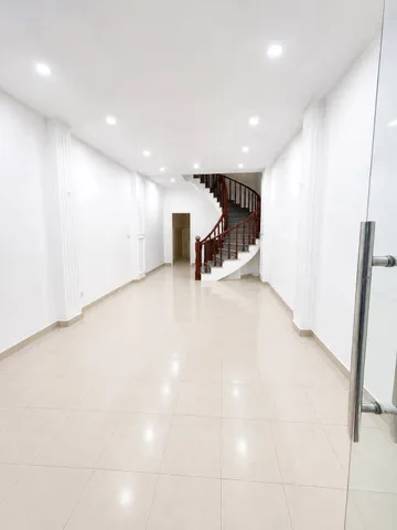 CHO THUÊ NHÀ 2 MẶT TIỀN KHÁNH HỘI 4 TẦNG QUẬN 4