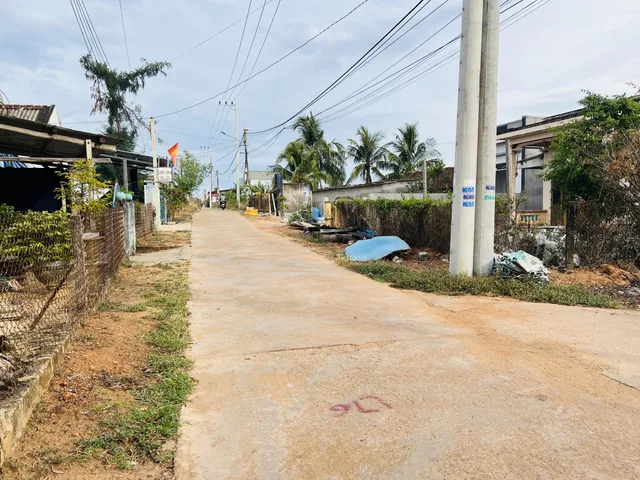 MẶT TIỀN XUÂN DIỆU, VIEW TRỰC DIỆN BIỂN, 253M2, SẴN NHÀ CẤP 4 VÀO Ở NGAY, GIÁ 2,X TỶ