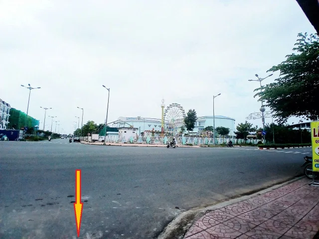 BIỆT THỰ MÁI THÁI NGAY CẠNH QUẢNG TRƯỜNG. VIEW PHÁO HOA 100%. ĐÁP ỨNG CAO CHO DOANH NHÂN VÀ LÃNH ĐẠO.