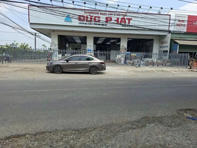 Bán showroom mặt tiền đường Trảng Bom, Đồng Nai