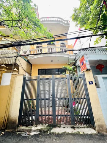 BÁN NHÀ HOÀNG QUỐC VIỆT 50M2-3 TẦNG-MT4.1M-Ô TÔ-NGÕ THÔNG-GẦN PHỐ-SỔ ĐỎ CC-NHỈNH 15 TỶ