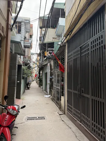 Bán Đất 30m2 có sẵn 30 m2 thổ cư giá 7.5 tỷ tại Đường Nguyễn Tam Trinh Phường Yên Sở Phường Ngọc Hà Hà Nội