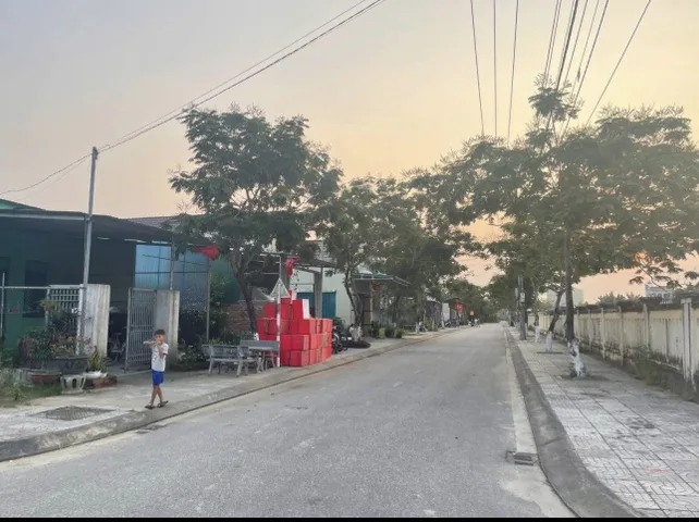 LÔ ĐẤT KHU DÂN CƯ ĐỒNG PHÚ TỊNH HÀ , XÃ SƠN TỊNH , QUẢNG NGÃI