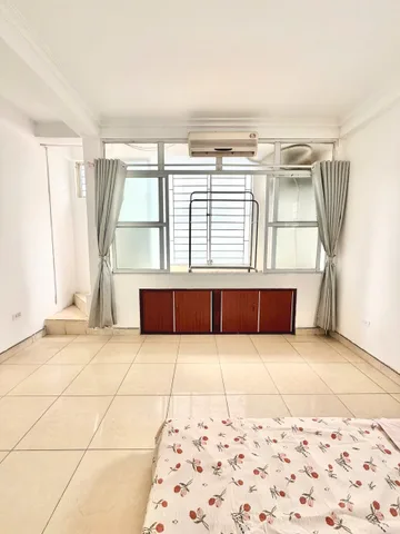 Cho thuê Căn hộ chung cư 40m2 giá 5.5 triệu tại Đường Kim Mã Phường Ngọc Khánh Quận Ba Đình Hà Nội