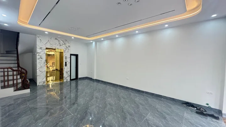 🏡TT HÀ ĐÔNG PHÂN LÔ - VỈA HÈ - HÀNG XÓM HIM LAM OTO TRÁNH - KINH DOANH - 7 TẦNG  THANG MÁY - FULL NỘI THẤT XỊN
