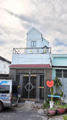 NHÀ 3 TẦNG - HẺM 7M XE HƠI THÔNG 84M2 - NGANG 5M TỈNH LỘ 10 - BÌNH TÂN - CHỈ 5,4 TY TL
pank đang zí 🍍🍍