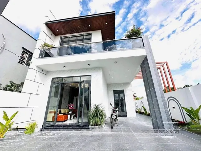 🏡 NHÀ NGỘP BÁN GẤP Trả Nợ Cho CHồng Thua banh bóng