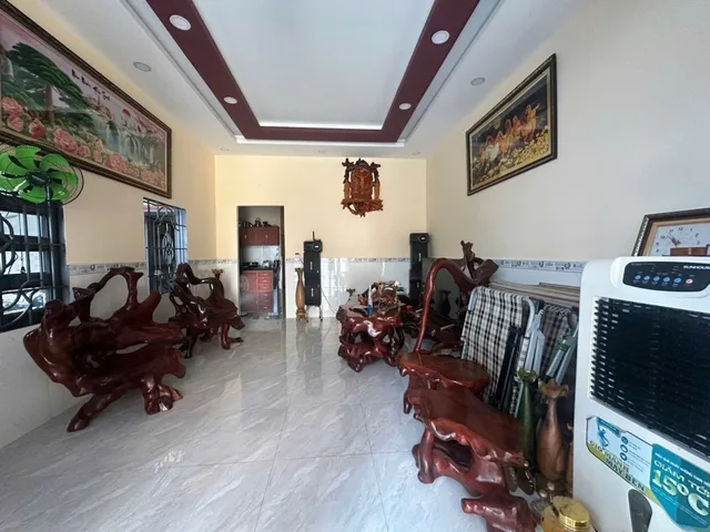 Bán Nhà riêng 129.3m2 có sẵn 129.3 m2 thổ cư giá 7.8 tỷ tại Đường Lã Xuân Oai Phường Long Trường Quận 9 TP. Hồ Chí Minh