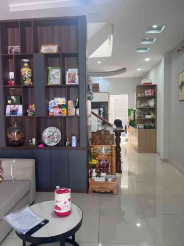 Bán Nhà riêng 52m2 có sẵn 52 m2 thổ cư giá 4.7 tỷ tại Đường Lã Xuân Oai Phường Long Trường Quận 9 TP. Hồ Chí Minh