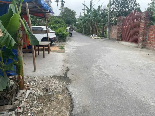 Bán  65.5m Thuỷ Sơn . Đường trải nhựa .  Nằm giữa 2 đường máng và 359.l/h:076.231.9990 e Thúy