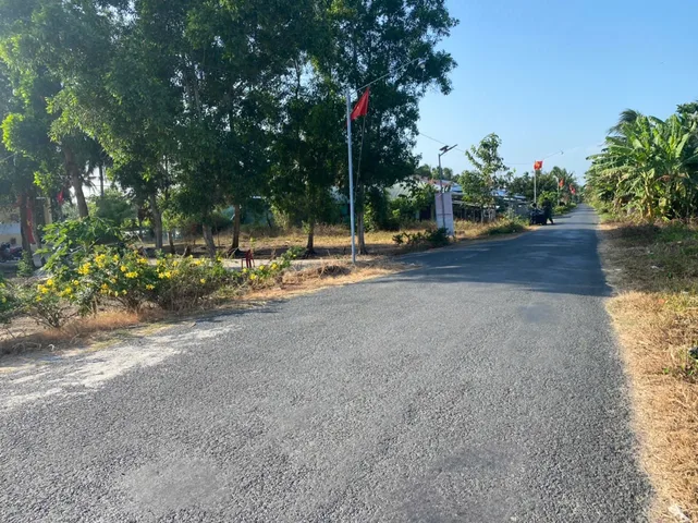 Bán Đất 4400m2 có sẵn 300 m2 thổ cư giá 5.9 tỷ tại Xã Tân Hưng Huyện Long Phú Sóc Trăng