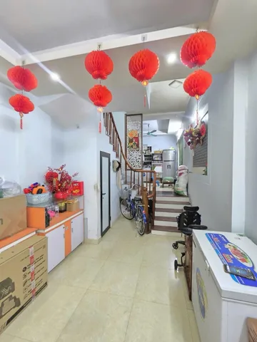 Bán nhà Mễ Trì Thượng Nam Từ Liêm 40m2 x 5 Tầng mới đẹp, ô tô đỗ cổng, sát phố Đồng Me