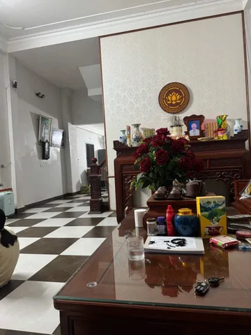 Hàng f0 đây ạ ! 
A trai e cần bán căn nhà tâm huyết 3 tầng đẹp long lanh , cho con đi du học ạ ! Lên thực trạng căn rất Kiên cố