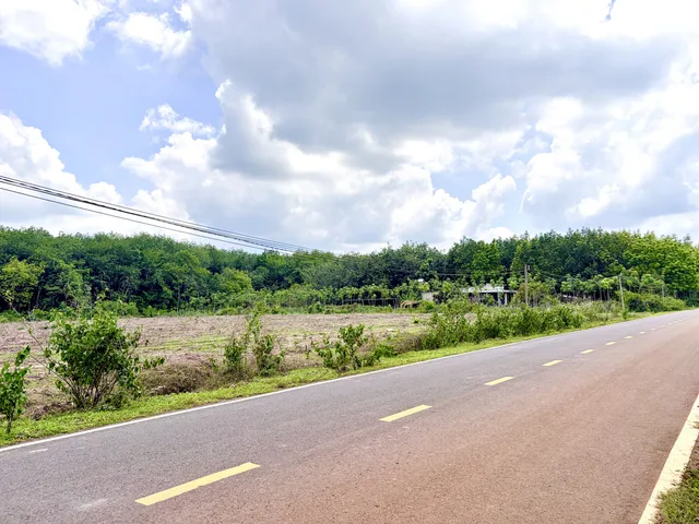 KẸT TIỀN BÁN 1210M2 ĐẤT NGAY CHỢ, GẦN KCN XÂY TRỌ. GIÁ 170TR