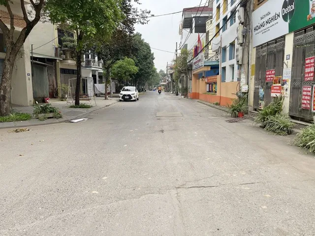 Cần bán 61m2 đất thổ cư ngõ 255 Thanh Am. Gần hồ và đường 40m Đoàn Khuê - Nam Đuống