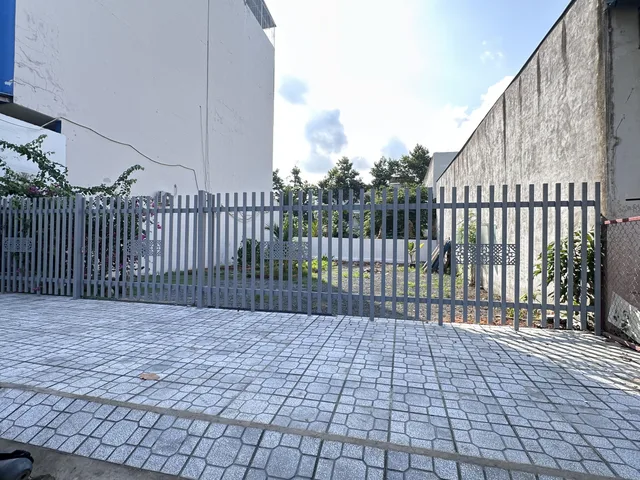 Bán Đất 240m2 có sẵn 240 m2 thổ cư giá 13.3 tỷ tại Đường Vĩnh Phú 41 Phường Vĩnh Phú Thị xã Thuận An Bình Dương