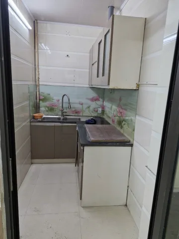🏡 Ngay gần Tô Hiệu có nhà mặt ngõ thông 52m2 lại còn có sân cổng riêng để xe thoải mái luôn mà chỉ 2tyxx các bác nhé