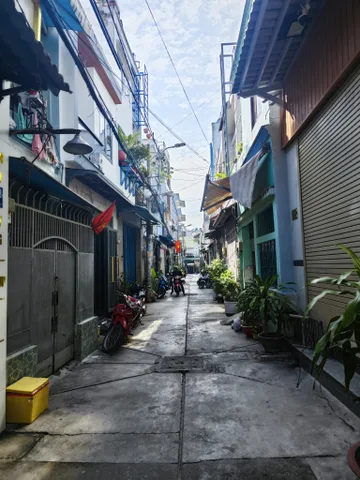 Bán Nhà riêng 40m2 Đường Lê Văn Quới . Hẻm Thông 5m Giáp Tân Phú, chỉ 4 Ty