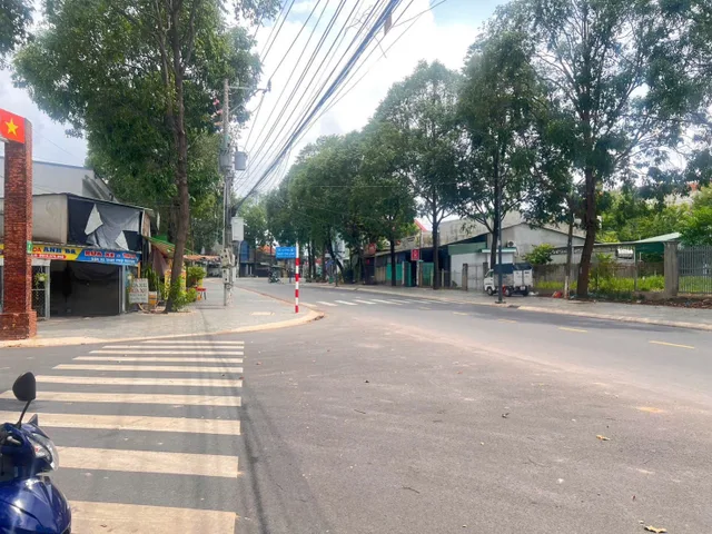 Bán Đất 1366m2 có sẵn 160 m2 thổ cư giá 16.41 tỷ tại Phường Chánh Nghĩa Thành phố Thủ Dầu Một Bình Dương