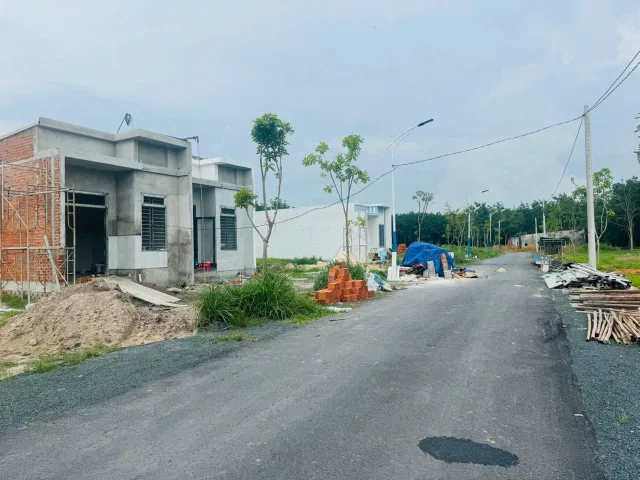 BÁN ĐẤT KCN MINH HƯNG 20X50m=1000m2 THỔ CƯ, SHR BÊN HỒNG CHỢ DÂN ĐÔNG GIÁ 470TR