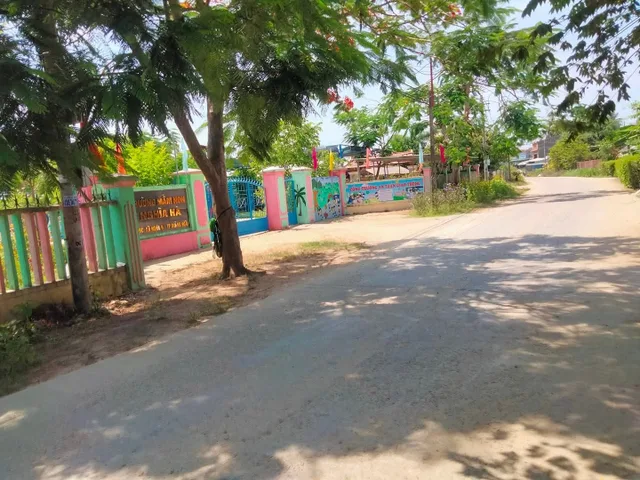 ĐẤT NGHĨA HÀ GẦN TRƯỜNG CẤP 1,2. GẦN UBND, CÁCH ĐƯỜNG TRƯỜNG SA VÀI TRĂM MÉT