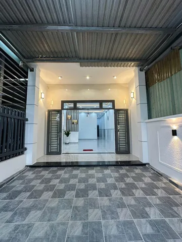 Nhà cấp 4 mới đẹp Tương Bình Hiệp (nay là phường Chánh Hiệp-TP HCM) đường 3m thông oto chạy tới nơi,nhánh đường Lò Lu cách Lê chí dân 300m,gần sông Sài Gòn mát mẻ