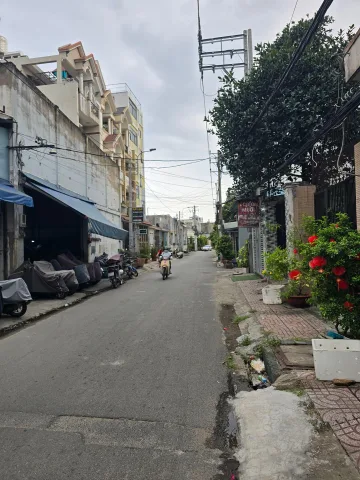 Bán Nhà riêng 90m2 có sẵn 72 m2 thổ cư giá 5.6 tỷ tại Đường Hương Lộ 2 Phường Bình Trị Đông A Quận Bình Tân TP. Hồ Chí Minh