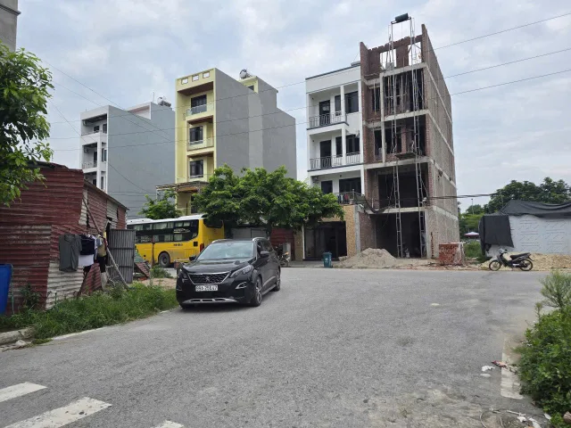 Bán đất khắc niệm 2 dãy L2 đường 17m. Diện tích 93.5m mặt tiền 5.5m hướng tây bắc. Phường hạp lĩnh tỉnh bắc ninh