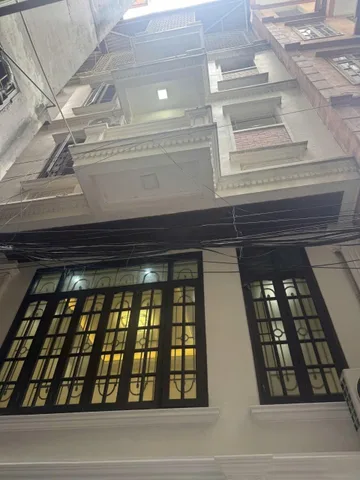 Cho thuê Nhà Ngõ 814 Đường Láng 50M² 5 Tầng 6 Ngủ - Ô Tô Vào Nhà - Ở, Kinh Doanh VP... Giá Thuê 19,5tr